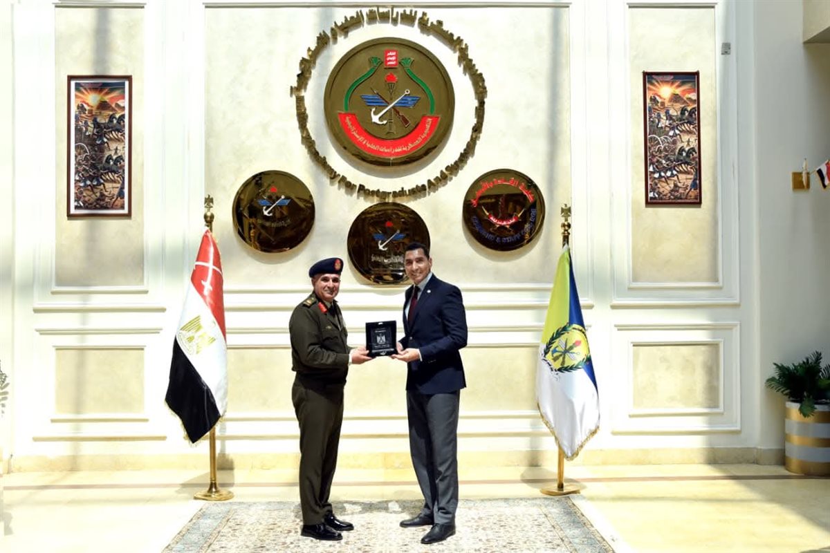 بالتعاون مع وزارة الشباب والرياضة القوات المسلحة تنظم زيارة ميدانية لوفد من شباب الوطن للأكاديمية العسكرية للدراسات العليا والإستراتيجية&nbsp;