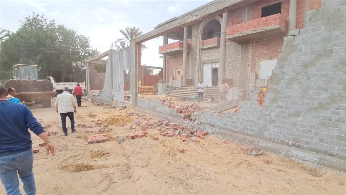 حملات إزالة بمركز أبو النمرس بجنوب الجيزة بمتابعة المهندس رمضان عمارة رئيس المدينة&nbsp;