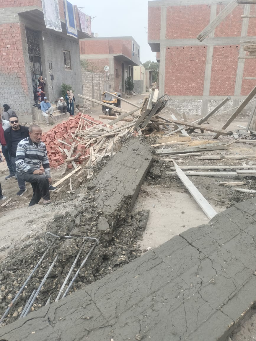 حملات إزالة بمركز أبو النمرس بجنوب الجيزة بمتابعة المهندس رمضان عمارة رئيس المدينة&nbsp;