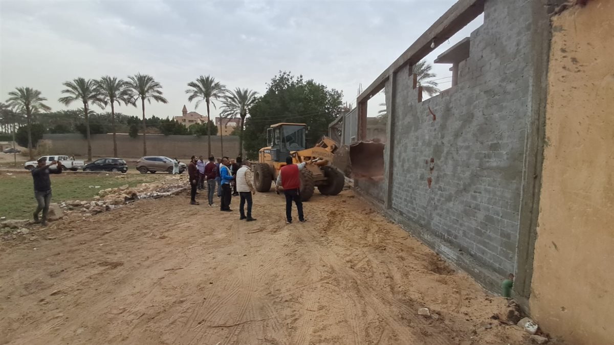 حملات إزالة بمركز أبو النمرس بجنوب الجيزة بمتابعة المهندس رمضان عمارة رئيس المدينة&nbsp;