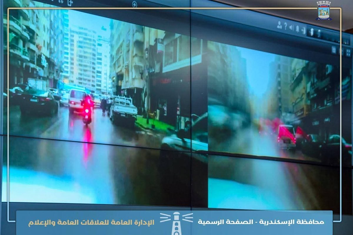 محافظ الإسكندرية يُدير غرفة 
