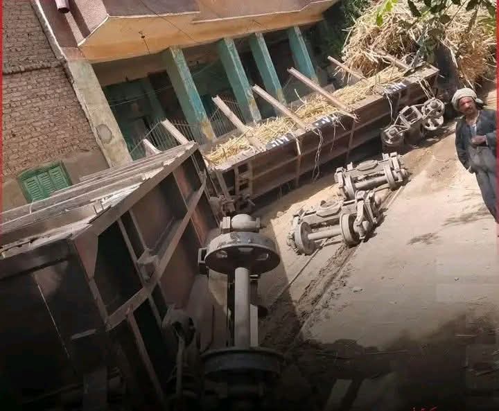مشهد يحبس الأنفاس خروج قطار 