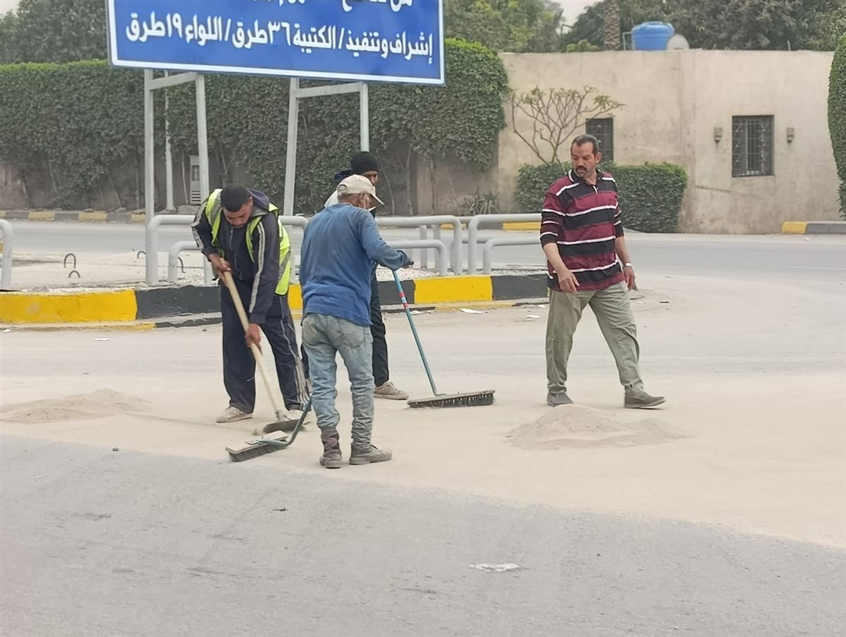 حملة نظافة وتطهير الترع ورفع الإشغالات بمركز أبو النمرس بالجيزة بمتابعة رئيس المدينة
