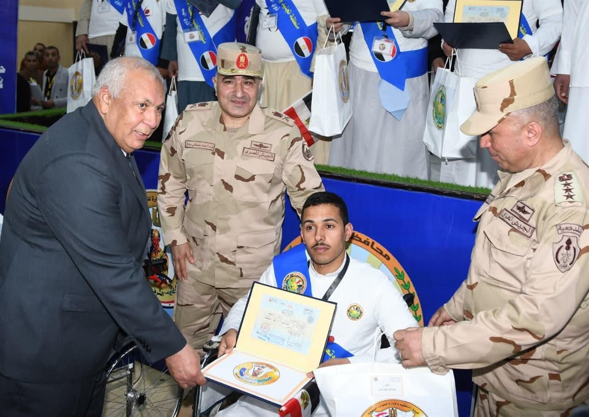 &nbsp;القوات المسلحة تدفع عدد من اللجان التجنيدية لإنهاء المواقف التجنيدية للمواطنين بالمناطق الحدودية
