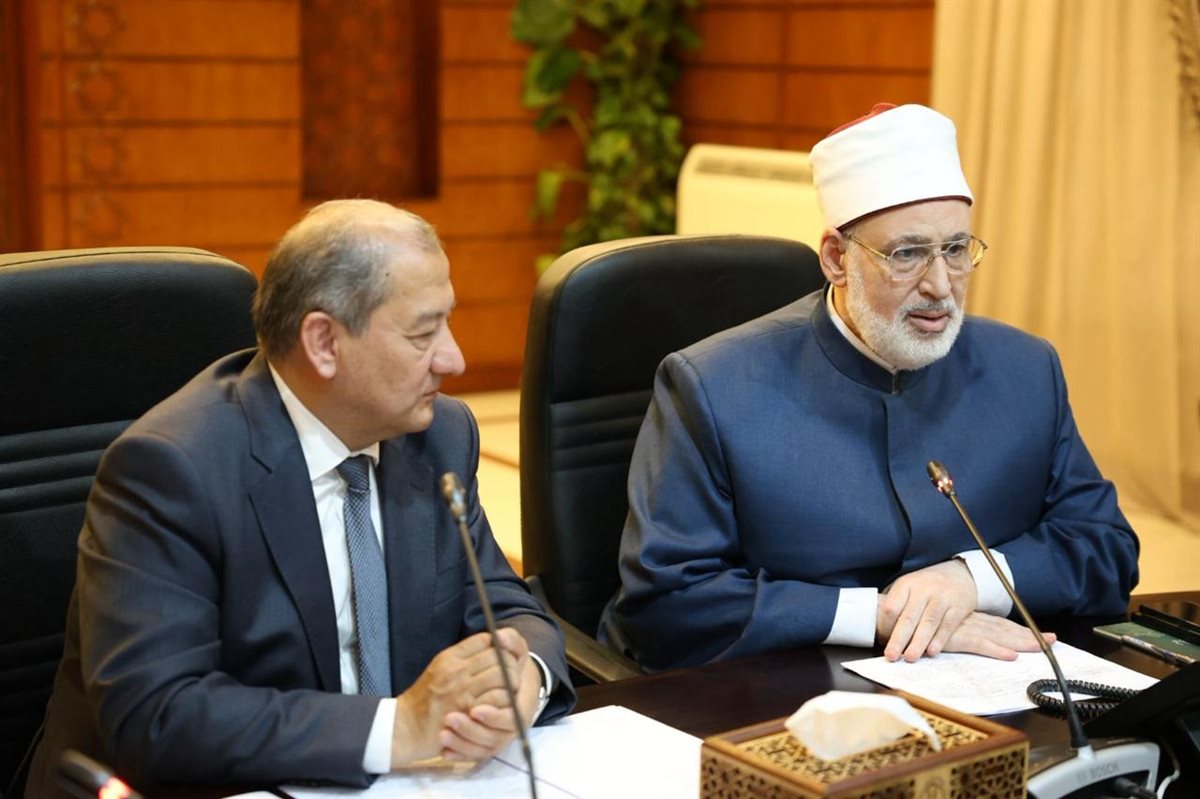 وكيل الأزهر يستقبل وفدًا أوزبكيًّا لبحث تعزيز التعاون العلمي والدعوي