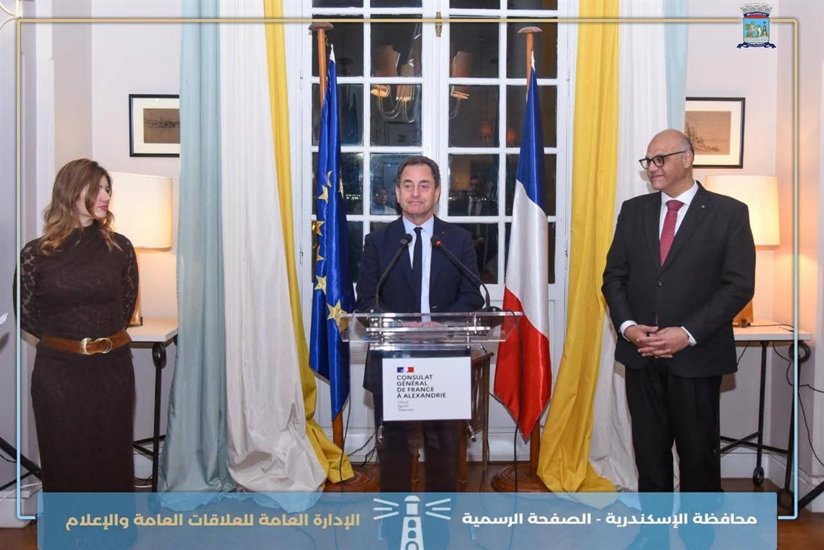 أقامت القنصلية العامة لفرنسا بالإسكندرية، اليوم، حفل استقبال بحضور السفير الفرنسي لدى مصر إيريك شوفالييه، وذلك على شرف المهندس أيمن عطية محافظ الإسكندرية، لتهنئته بتوليه مهام منصبه