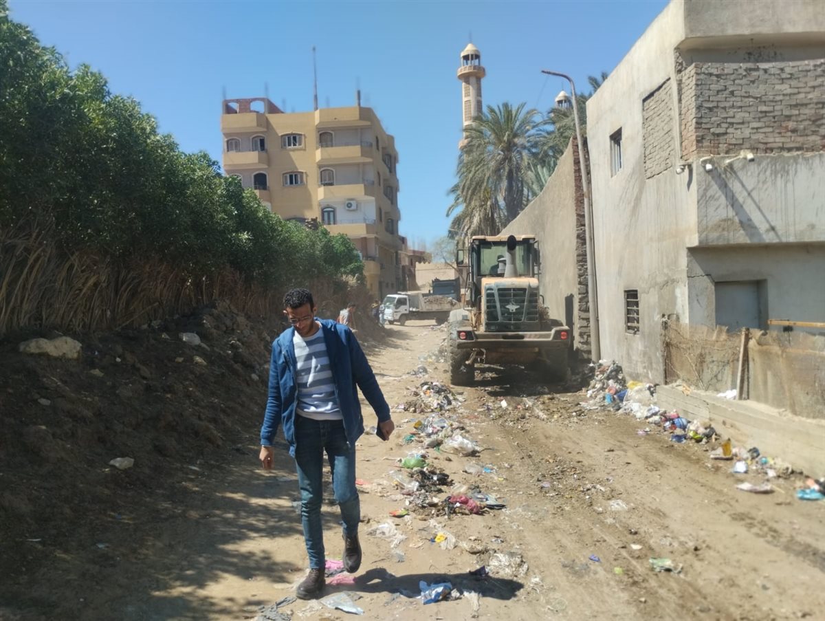 حملة نظافة بمنطقة دير أبو سيفين بقرية طموه مركز أبو النمرس إستعدادًا لإحتفال الأقباط&nbsp;