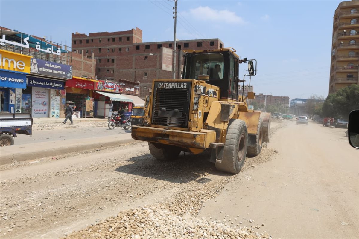 مناقشة مشروعات تطوير شاملة لتحسين مستوى الخدمات بمحافظة الجيزة