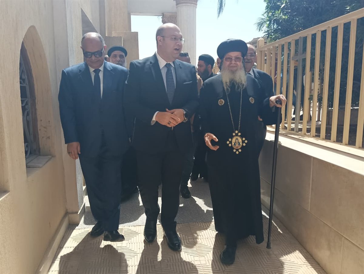 &nbsp;نائب محافظ الجيزة في <strong>زيارة رسمية لنقل تهنئة محافظ الجيزة</strong>