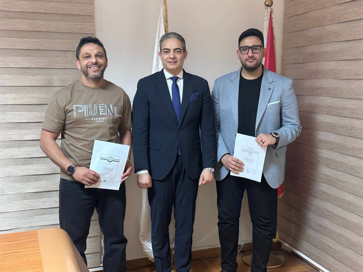 الإعلاميان محمد فاروق ومحمد عبدالجليل خلال حضورهما إلى مقر نقابة الإعلاميين
