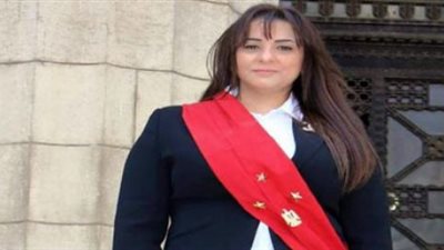 المستشارة مروة بركات: أصدق الرئيس السيسي ولا أشك فى خطواته