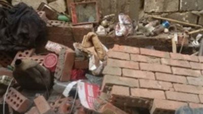  بالأسماء.. مصرع وإصابة 4 أطفال في سقوط جدار منزل عليهم بالمنشأة في سوهاج