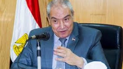 محافظ المنيا يطالب وزير التموين بتعديل نسبة خلط الأقماح