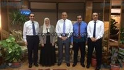 بأول يوم دراسى..«غراب» يهنىء ماجدة هجرس النائب الجديد للدراسات العليا