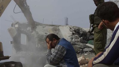 إسرائيل تهدم منزل فلسطيني شارك في هجوم العام الماضي