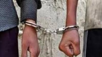 ضبط صاحب مكتب استيراد وشاب بحيازتهما مليون جنيه بقصد الإتجار في النقد الأجنبي بسوهاج
