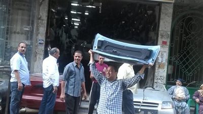 بالصور.. غلق 3 مقاهي مخالفة بـ