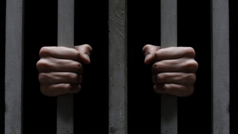 حبس طالب 4 أيام متهم
