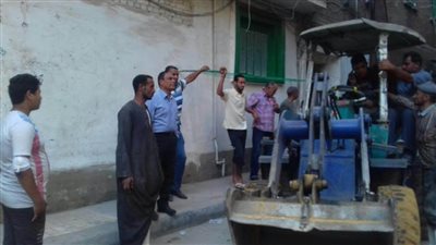 حي المنتزة أول بالإسكندرية يوقف بناء عقارين مخالفين