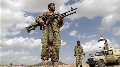قوات الجيش اليمني تحرر قرية شرق صنعاء.. وتقتل 30 من عناصر الحوثيين