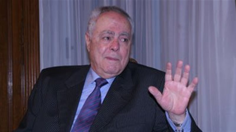 الدكتور يحيى الجمل