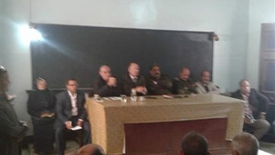 بالصور.. اجتماع لمناقشة إزالة التعديات على الأراضي الزراعية وأملاك الدولة ببني سويف 