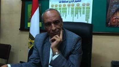 إقالة مديرة مدرسة بعد إغلاق باب المدرسة بـ