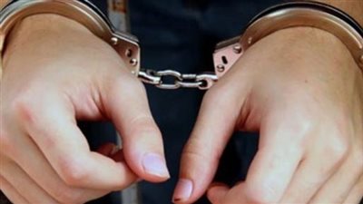 ضبط صاحب شركة بدد رسالة قطع غيار سيارات جمركية بالإسكندرية