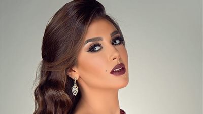 شاهد.. ياسمين صبري بإطلالة مميزة من داخل 