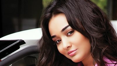راندا البحيري: سعيدة بدوري أمام حسن حسني في وعد