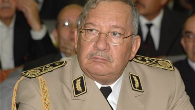 رئيس الأركان الجزائري يؤكد حرص الرئيس بوتفليقة على تأمين المناطق الحدودية