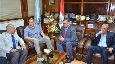 بالصور.. وزير الزراعة يصل محافظة كفر الشيخ لتفقد عددًا من المشروعات