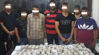 ضبط 7 ملايين قرص مخدر ومبالغ مالية ضخمة بحوزة تشكيل عصابي بالشرقية