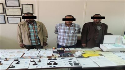 ضبط عصابة تزوير أوراق رسمية بباب الشعرية