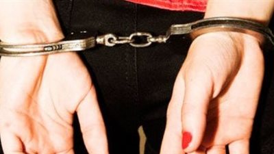 القبض على ساقطة وصديقيها استدرجوا مهندس لسرقته بمدينة نصر