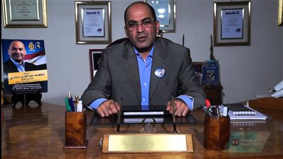 برلماني يطالب باحتساب مصاريف المدارس بقيمة 12 جنيه للدولار