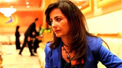 الكاتبة الصحفية أمينة خيري لـ
