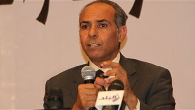 خاص.. منع أحمد السيد النجار من السفر للخارج 
