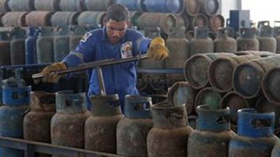 ضبط 50 ألف طن سولار وبنزين و500 أسطوانة بوتاجاز قبل بيعها بالسوق السوداء