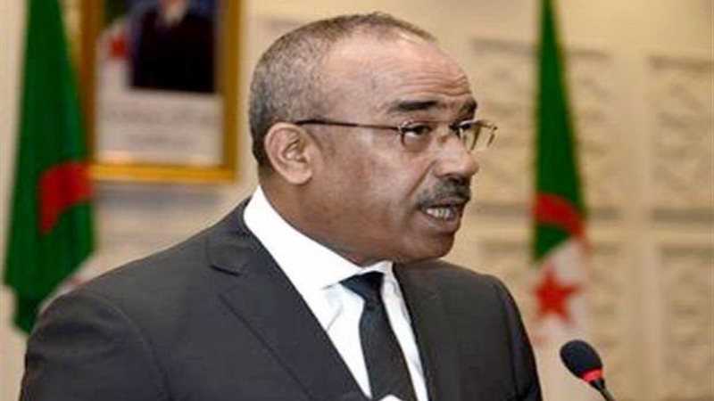  وزير الداخلية والجماعات