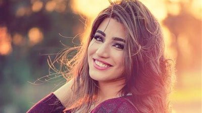 هايدي موسى تخضع لجلسات تصوير بإطلالات مختلفة