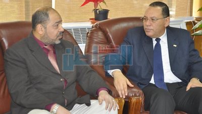 بالصور.. رئيس جامعة قناة السويس يستقبل مدير المستشفى العام بالإسماعيلية