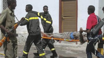 12 قتيلا و25 جريحا حصيلة التفجير المزدوج بالعاصمة الصومالية