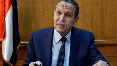 محافظ السويس يعتمد نتيجة الشهادة الابتدائية والإعدادية