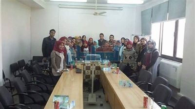 بالصور.. زيارة فريق قومي المرأة لشركة مياه الشرب ببني سويف
