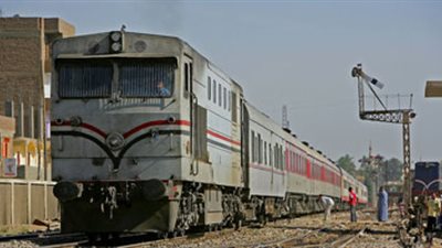إصابة شاب صدمه قطار الصعيد بأسيوط
