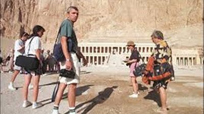 سوهاج تستقبل 36 سائح أمريكى ونمساوى 