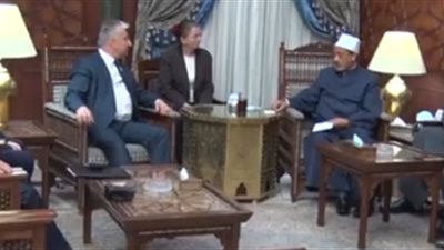 نائب رئيس الوزارء المجري يعرب عن احترامه وتقديره لـ