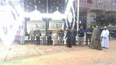 بالفيديو.. توافد الأهالي لتقديم واجب العزاء في والد أبو تريكة