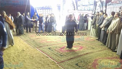 بالصور.. استمرار توافد الأهالي على عزاء 